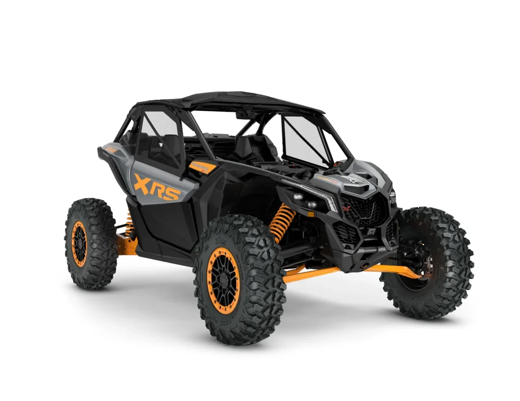 Maverick X RS SAS Turbo RR, Dolomite Grey, vista di tre quarti anteriore