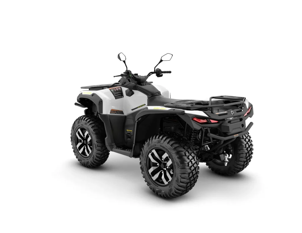 Outlander Electric, Bright white, vista di tre quarti posteriore