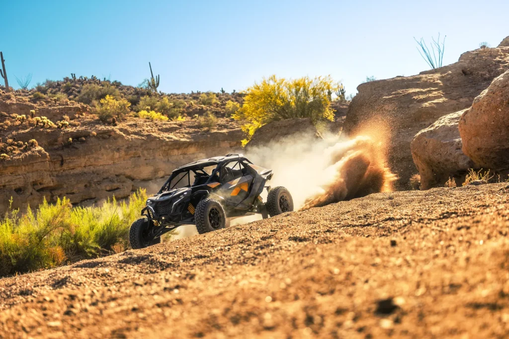 Maverick R X RS DCT 999T in azione